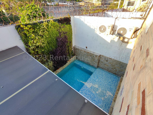 Asg Espectacular Townhouse En Venta Urb Morichal Suites