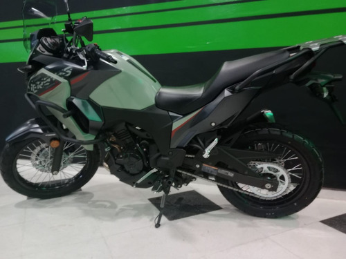 Imagen 5 de 19 de Motocicleta Kawasaki Versys 300x 2023 0km Verde C/defensas