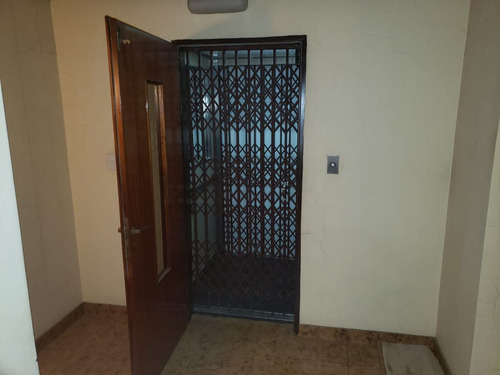 Imagen 14 de 27 de Venta Edificio Zona La Loma