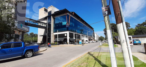 Venta De Oficina Ubicada En Las Toscas Office, Canning, Ezeiza