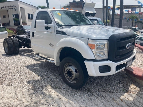 Imagen 2 de 10 de Ford F-450 Turbo Diesel