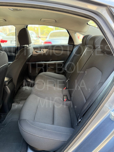 Kia Forte 2.0 Lx Mt