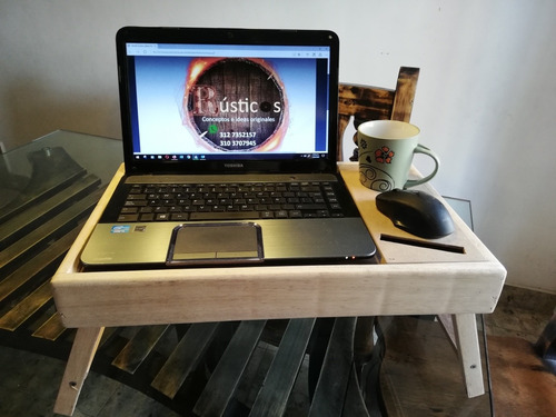 Mesa Para Desayuno, Pc Con Accesorio Para Vaso Y Cel