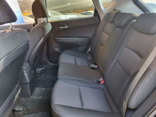Imagem 4 de 8 de I30 2.0 Mpfi Gls 16v Gasolina 4p Manual