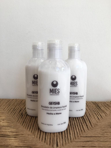 Imagen 1 de 2 de Crema Geisha Emulsión De Limpieza Facial Coco 180g