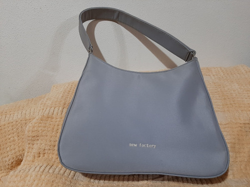 Cartera New Factory Gris  Impermeable 22x29 Cm 