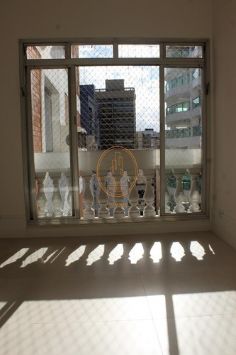 Apartamento Com 3 Dormitório(s) Localizado(a) No Bairro Ponta Da Praia Em Santos / Santos - 5610
