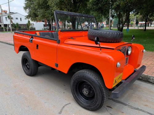 Land Rover Santana