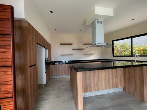 Imagen 9 de 28 de Casa En Venta Valle De Bravo