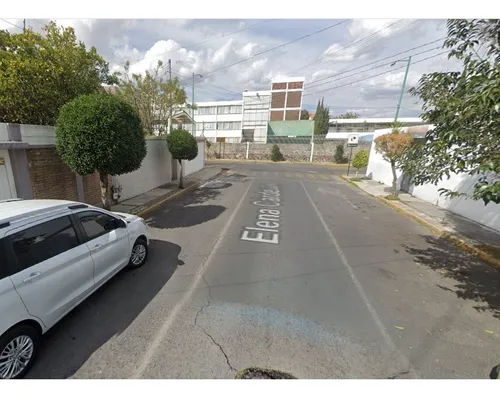Casa Adjudicada Ubicada En Calle Elena Cárdenas, Morelos Primera Secc, Toluca De Lerdo, Méx. Sk04