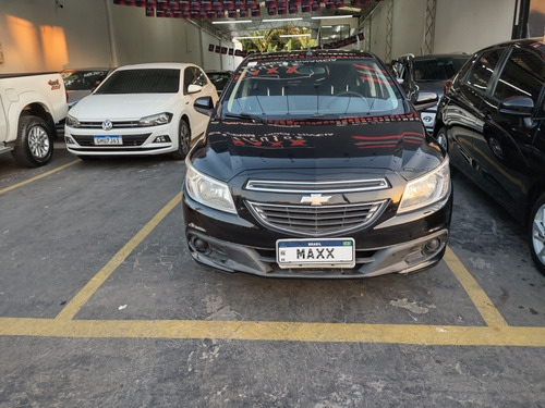 Imagem 10 de 11 de Chevrolet Onix 2014 1.0 Lt 5p