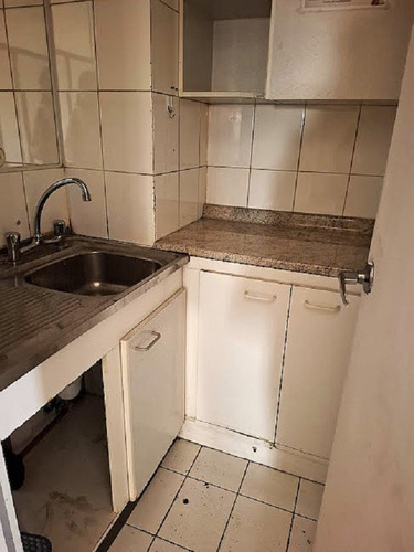 Vendo Excelente Oficina En Sector El Golf, Las Condes