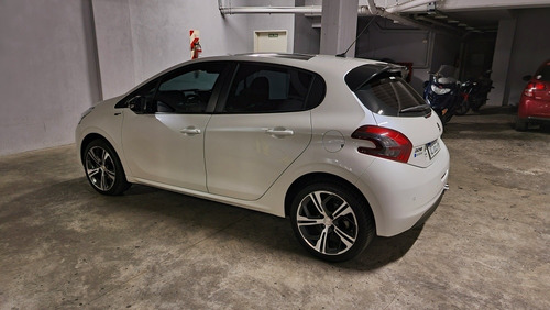 Imagen 2 de 11 de Peugeot 208 2017 1.6 Gt Thp