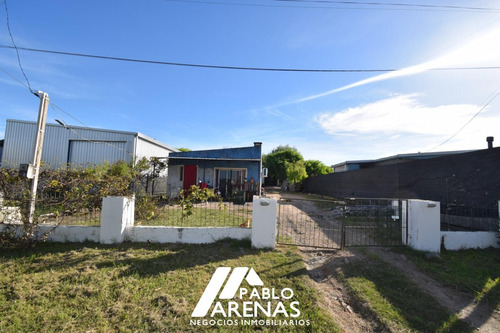 Casa En Venta 3 Dormitorios Cardona #2338