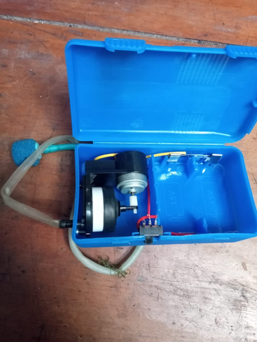 Aireador A Pila Transporte Carnadas,pecera Rs101 No Envio (Usado)
