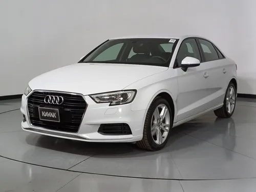 Audi A3 1.4 35 TFSI DYNAMIC DCT