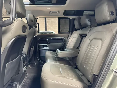 Land Rover Defender First Edition 2.0 Turbo Diesel