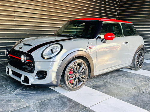 MINI John Cooper Works 2.0 Hot Chilli At