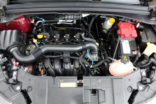 Imagem 7 de 17 de Fiat Toro 1.8 Endurance Flex Automático 6m - 2020 - Vermel