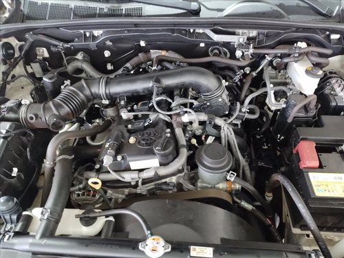 Toyota Hilux 2.7 VVT-I FLEX CD SR 4X2 AUTOMÁTICO