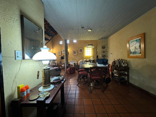 En Venta Espectacular Casa De Categoria En Agua De Oro