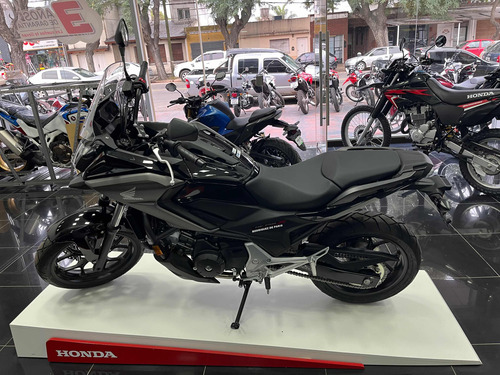 Imagen 4 de 10 de Honda Nc 750x 0km Abs. C/t Negra 2023