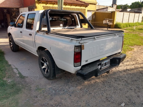 Nissan Np300