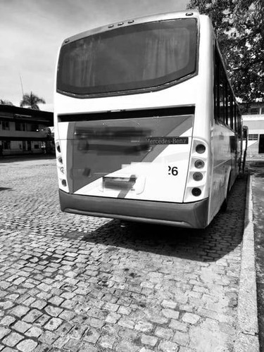 Imagem 2 de 6 de Mascarello 2009/10 Mb Of-1721 49 Lug Ar Cond. R$105 Mil