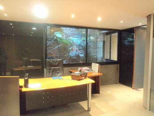 Oficinas De 370 M2 Con Renta, Excelente Estado, Recoleta, Frente A Pza Vicente López.