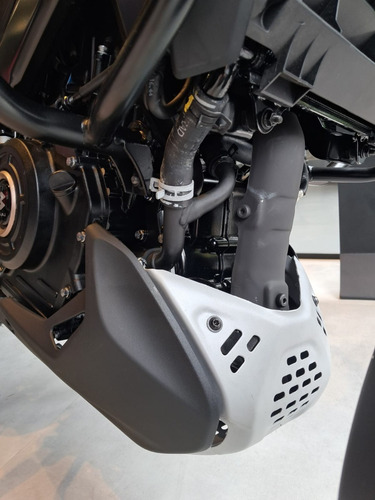 #018 - Bajaj Dominar 400cc - 0km - Yamaha Mt03