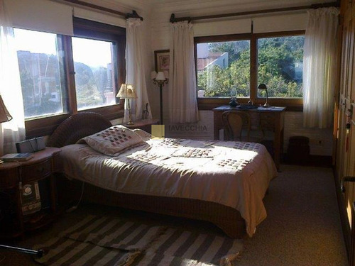 Imagen 23 de 30 de Venta De Casa De 5 Dormitorios En Las Grutas Frente Al Mar