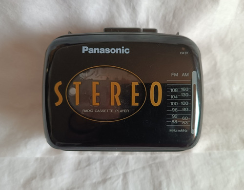 Imagen 1 de 6 de Reproductor De Radio Y Cassette Walkman Panasonic Stereo