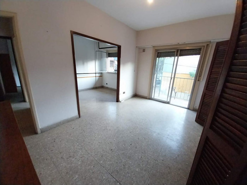 Departamento 3 Ambientes Venta Avellaneda Balcón