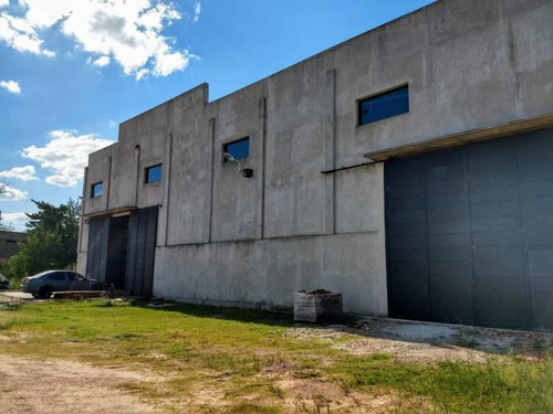 Imagen 12 de 21 de Galpón En Venta En Acceso Principal De Gualeguaychu
