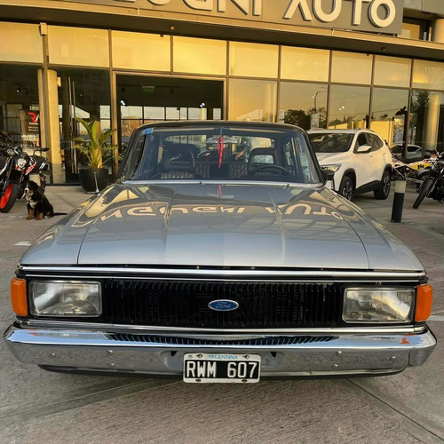 Imagen 2 de 15 de Ford Falcon Futura Sp