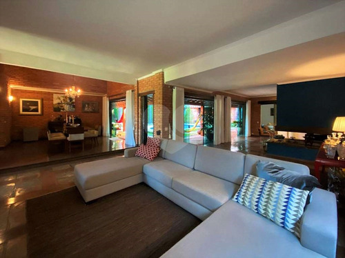 Imagem 10 de 30 de Casa Em Condomínio, 3 Dorm (1ste) Casa Rústica Linda, 2 Lareiras, Piscina, Gourmet! - Reo580066