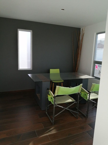 Preciosa Casa En El Refugio, Jardín, 3 Recamaras, Estudio O 4ta Habitación, Lujo