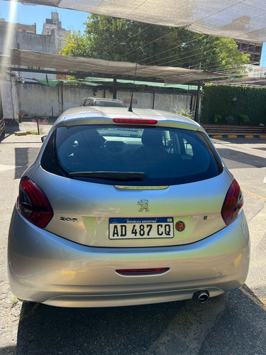 Peugeot 208 1.6 Active