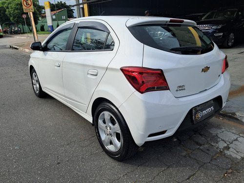 Chevrolet Onix ONIX HATCH LT 1.4 8V FLEXPOWER 5P AUT.