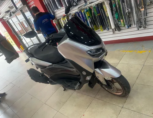 N-max Conet 2025 Con Muchos Extras Ppf Sliders Tapa Cajuela