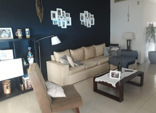 Imagen 3 de 10 de Casa Cuatro Dormitorios Con Piscina