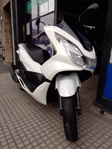 Honda Pcx 150 Tangomotos Buen Estado Listo Para Transferir 3
