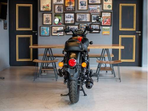 Royal Enfield Classic 350 Dark Stealth Black Reserva