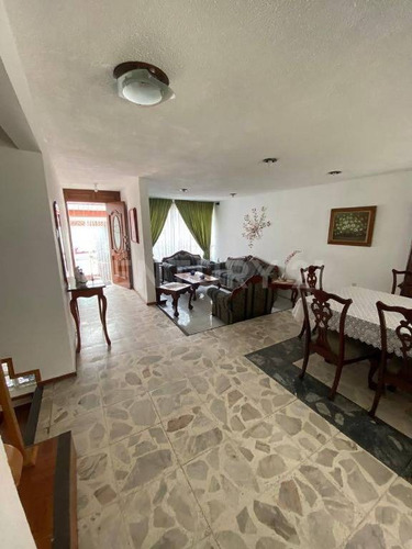 Imagen 2 de 16 de Casa En Zona Residencial, Acceso Controlado En Privada