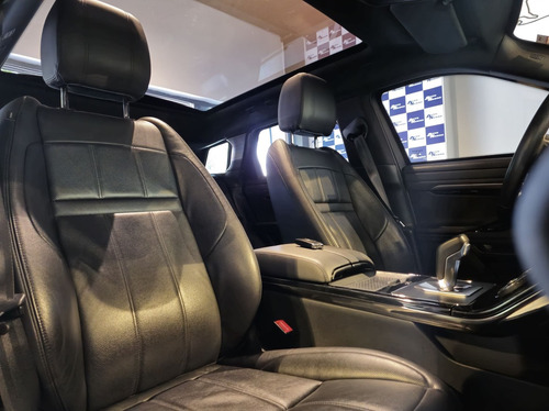 Land Rover Range Rover Evoque 2.0 P250 R-DYNAMIC SE AWD