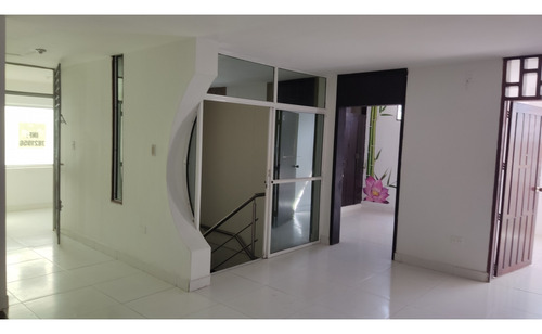 Venta - Casa Oficinas - Chuchurubi - Montería
