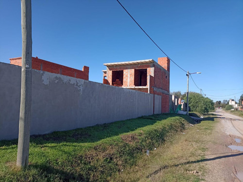Casa Terreno Propio Con Escritura Maximo Paz Cañuelas