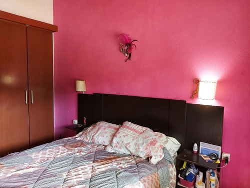 Imagen 4 de 10 de Casa 3 Dormitorios, Con Garaje Para Varios Autos Y Patio Con Parrillero Buceo