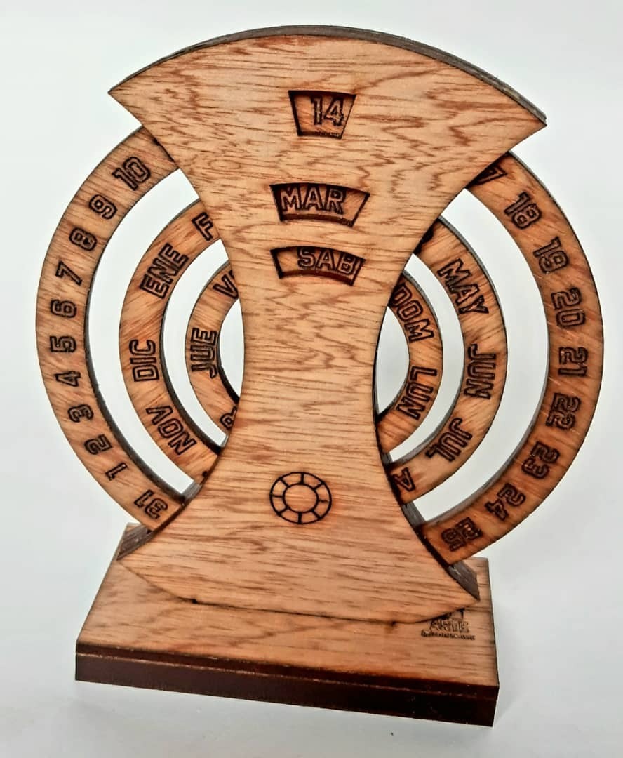 Calendario Madera Mdf Pequeño En Corte Laser Mercado Libre