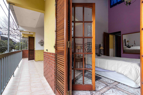 Imagen 7 de 30 de Casa En Venta · 3 Dormitorios · Patio · 2 Cocheras